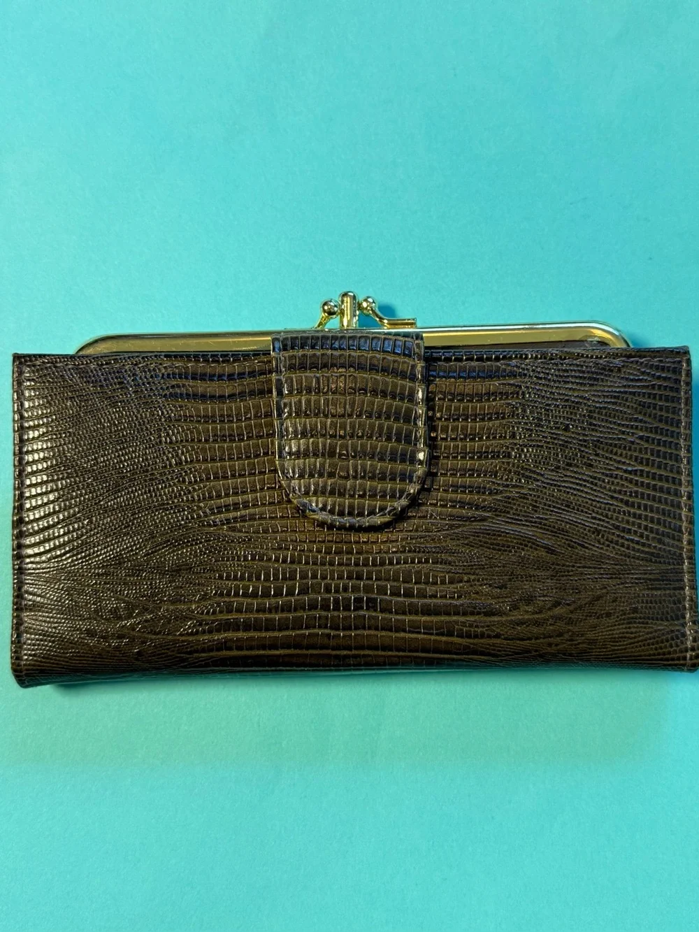 Vintage 90’s Accessory Concepts Brown Croc Embossed Leather Clutch Wallet